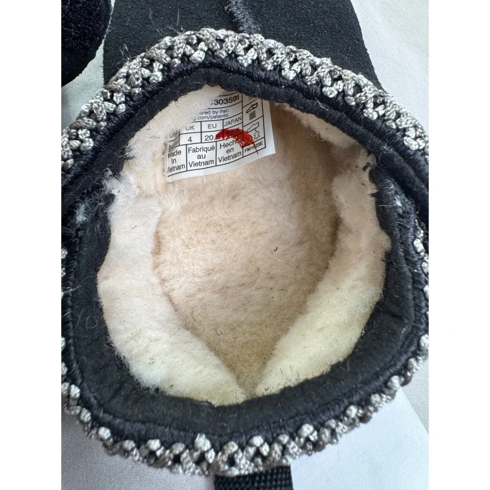 UGG Tasman Braid Baby Booties Black Suede UGGplush Slippers 1130359I Size 4/5